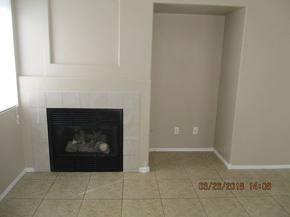 Fireplace in Fam Rm