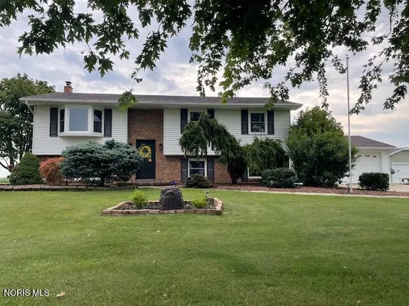 25410 Fostoria Rd, Genoa, OH 43430