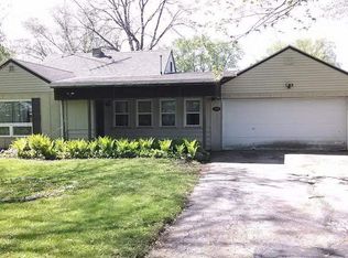 135 E Wilson Ave, Machesney Park, IL 61115