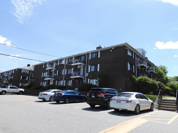262 E Haverhill St APT 21, Lawrence, MA 01841