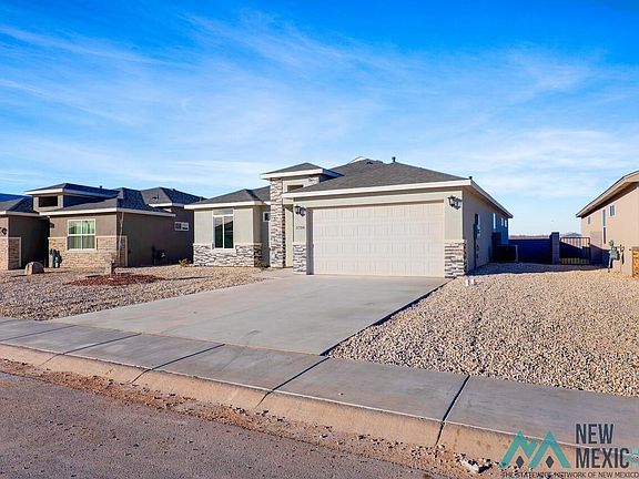 4th image of 3706 Honeysuckle Dr
