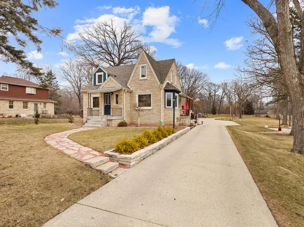 5422 S 43rd STREET, Greenfield, WI 53220