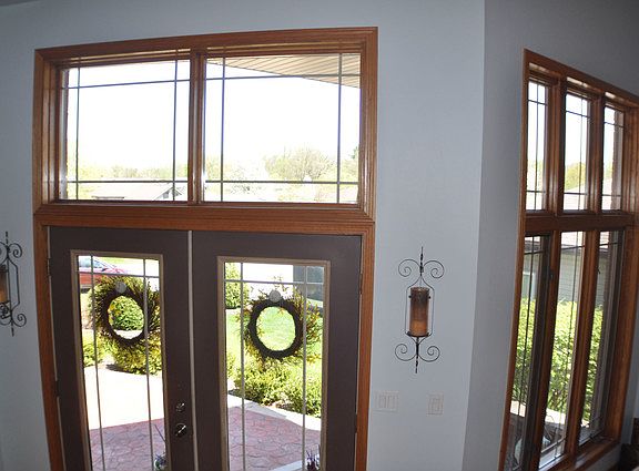 2nd image of 3306 Crazy Horse Dr
