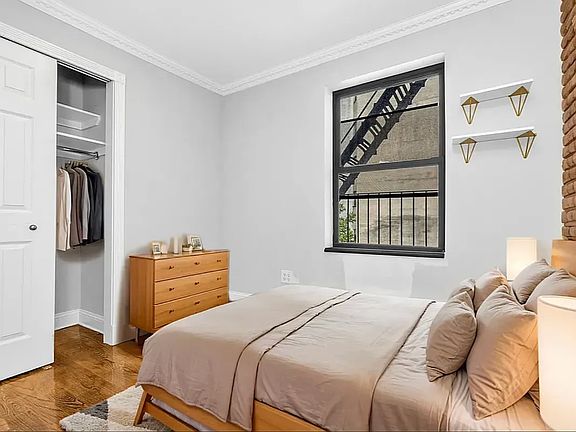 3rd image of 330 E 6th St APT 3F