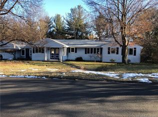 27 Meakin Dr, Windsor, CT 06095