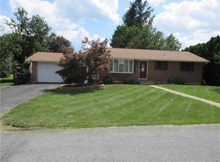 5441 N Halbea St, Bethlehem, PA 18017