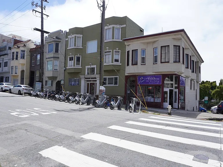 1661 Leavenworth St #2 — Photo 25