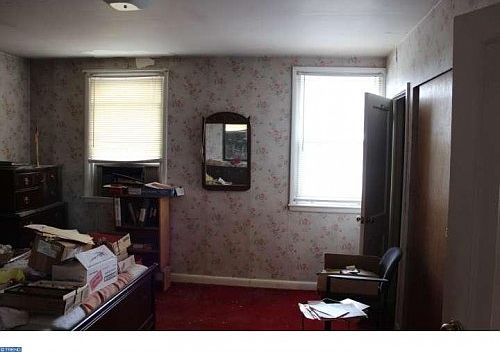 3rd image of 557 Devereaux Ave