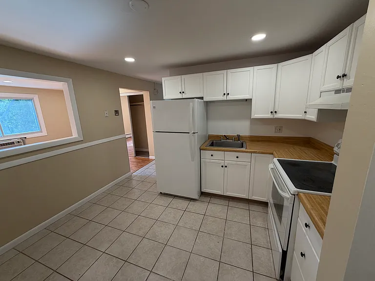 58 River St #49 — Photo 2