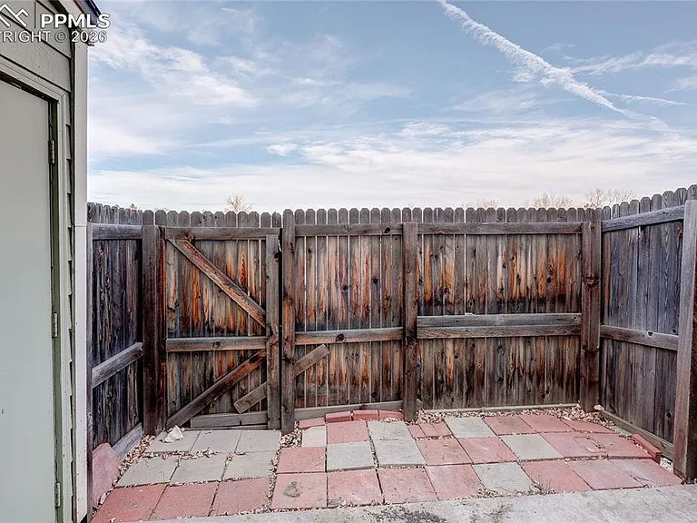 1642 S Idalia Cir #B — Photo 18