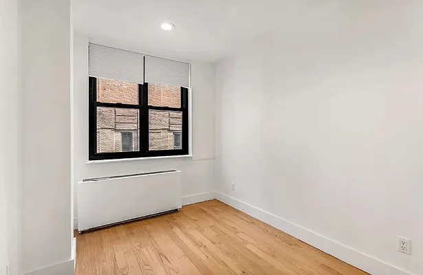 Rented by Mossanen Group | media 20