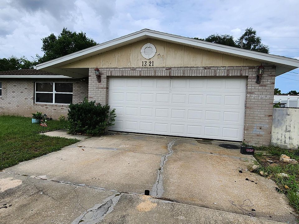 1st image of 1321 Laurel Dr
