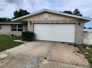 1321 Laurel Dr, Daytona Beach, FL 32117