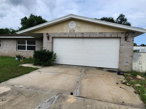 1321 Laurel Dr, Daytona Beach, FL 32117