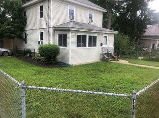 1475 Gorham St, Lowell, MA 01852