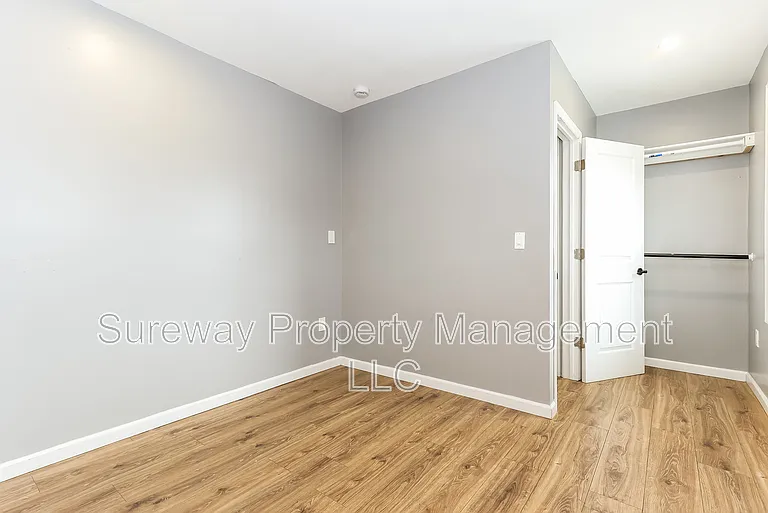 300 Darcy Ave #B — Photo 8