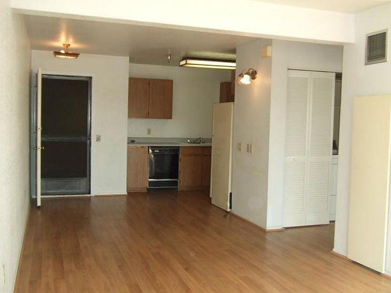 1st image of 24410 Crenshaw Blvd Unit 218