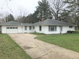 5324 Carol St, Norton Shores, MI 49441