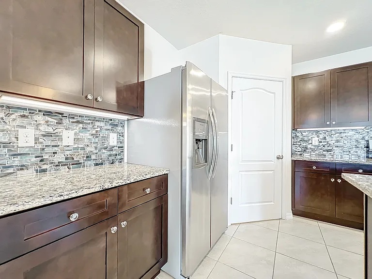 106 Saint Thomas Dr — Photo 5