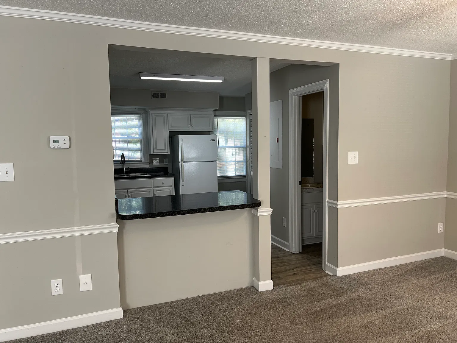2 bed, 1.5 bath, 1100 sqft, $1,095 — Photo 4