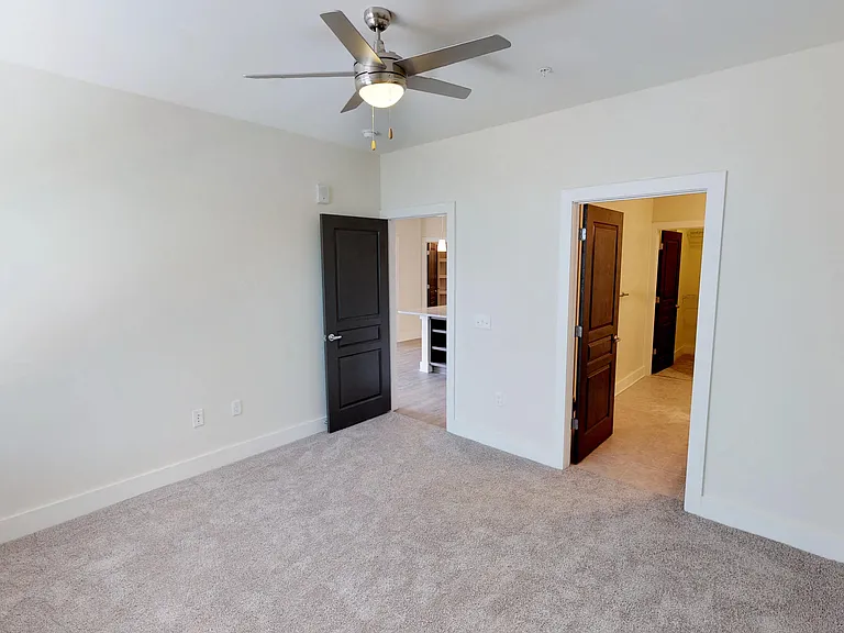 The Kirkwood Apartments at Edgewood — Photo 36