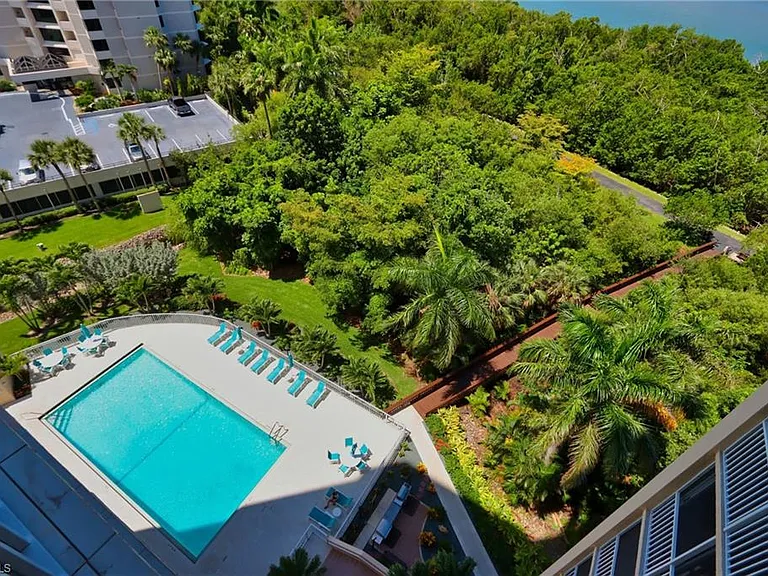 5550 Heron Point Dr #902 — Photo 22