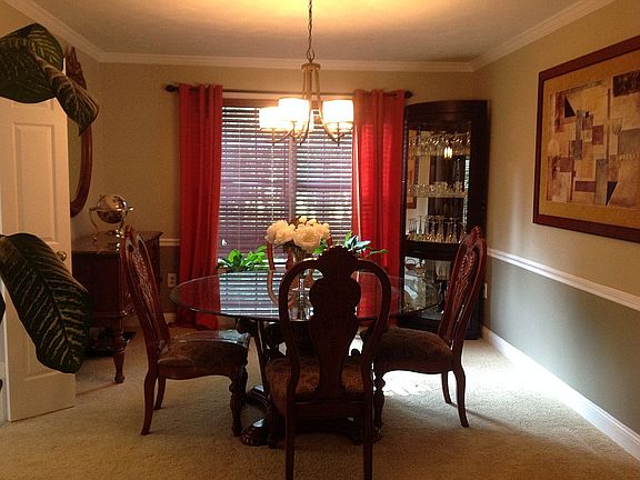 Two toned formal dining