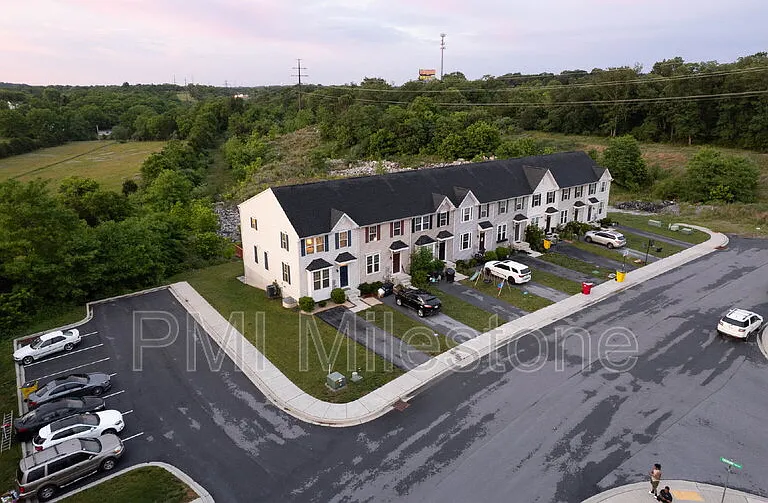 367 Ontario Dr #FALLING WATERS — Photo 85