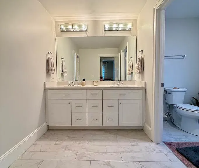 230 Westminster Ave — Photo 6