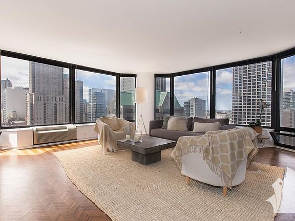 5th image of 51 E Bellevue Pl #2702