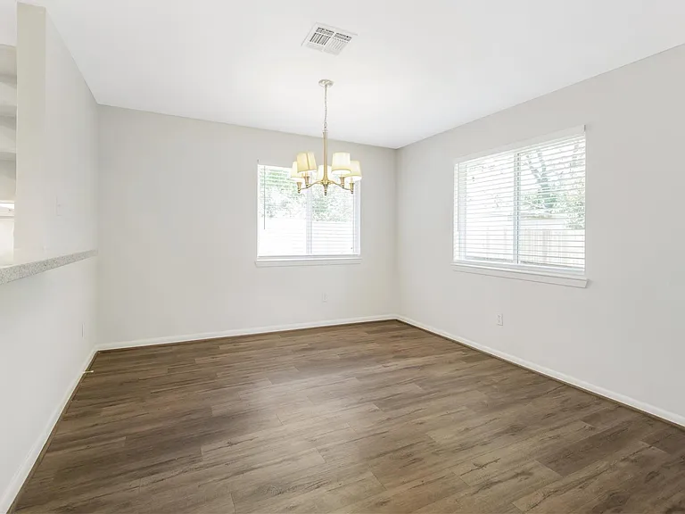 5830 Ettrick Dr — Photo 8