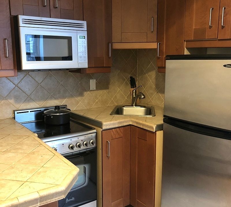 2nd image of 155 W 83rd St APT 104