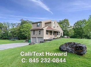 25 Saddle Ridge Dr, Hopewell Junction, NY 12533