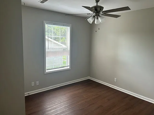 288 Executive Ave #A — Photo 5