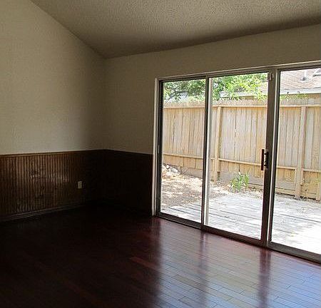 3rd image of 12715 Ashford Creek Dr