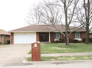 3331 S Kings Ave, Springfield, MO 65807