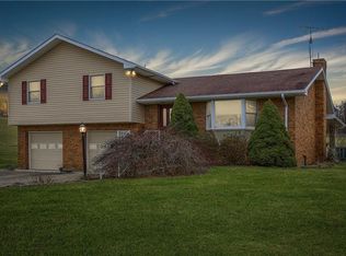 18 S California Dr, Coal Center, PA 15423