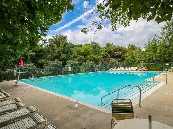 5715 Brewer House Cir, Rockville, MD