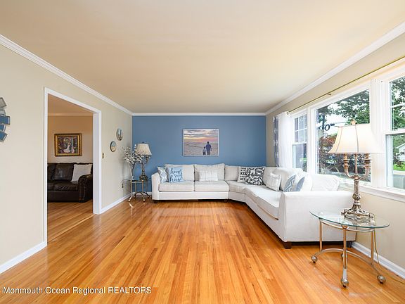 3rd image of 225 Elberon Boulevard