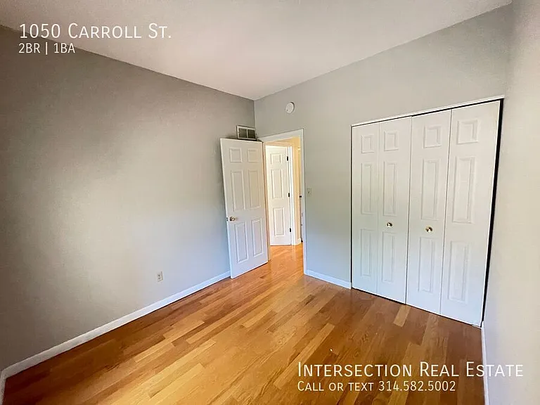 1050 Carroll St — Photo 8