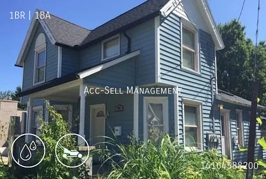 104 Diamond Ave SE #2 — Photo 1