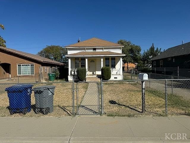 2nd image of 509 E Madera St