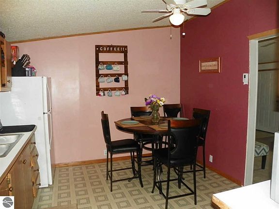 4th image of 1707 Sunrise St