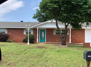 305 N Cimarron Rd, Tuttle, OK 73089