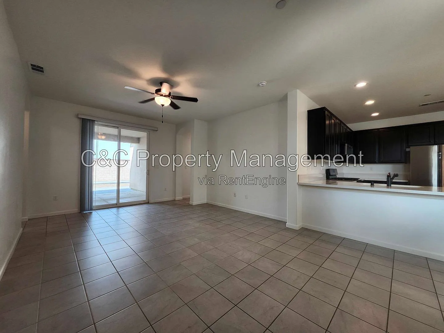 3 bed, 2.0 bath, 1426 sqft, $2,095 — Photo 3