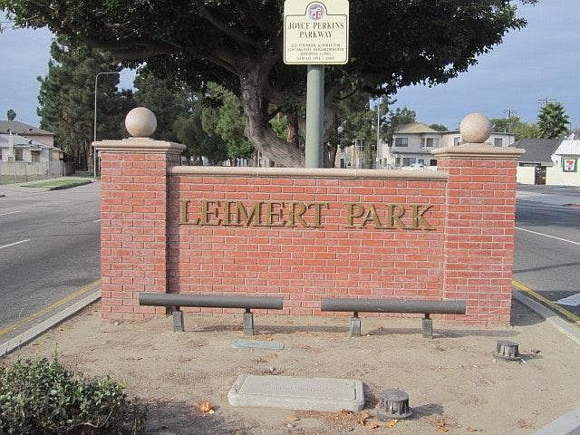 neighborhood entry