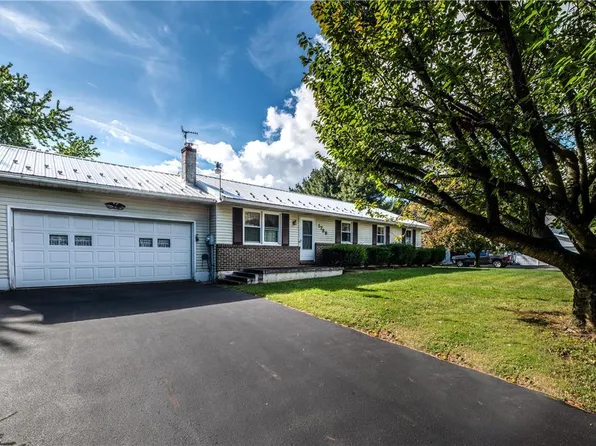 1788 Wind Hill Rd, Coopersburg, PA 18036