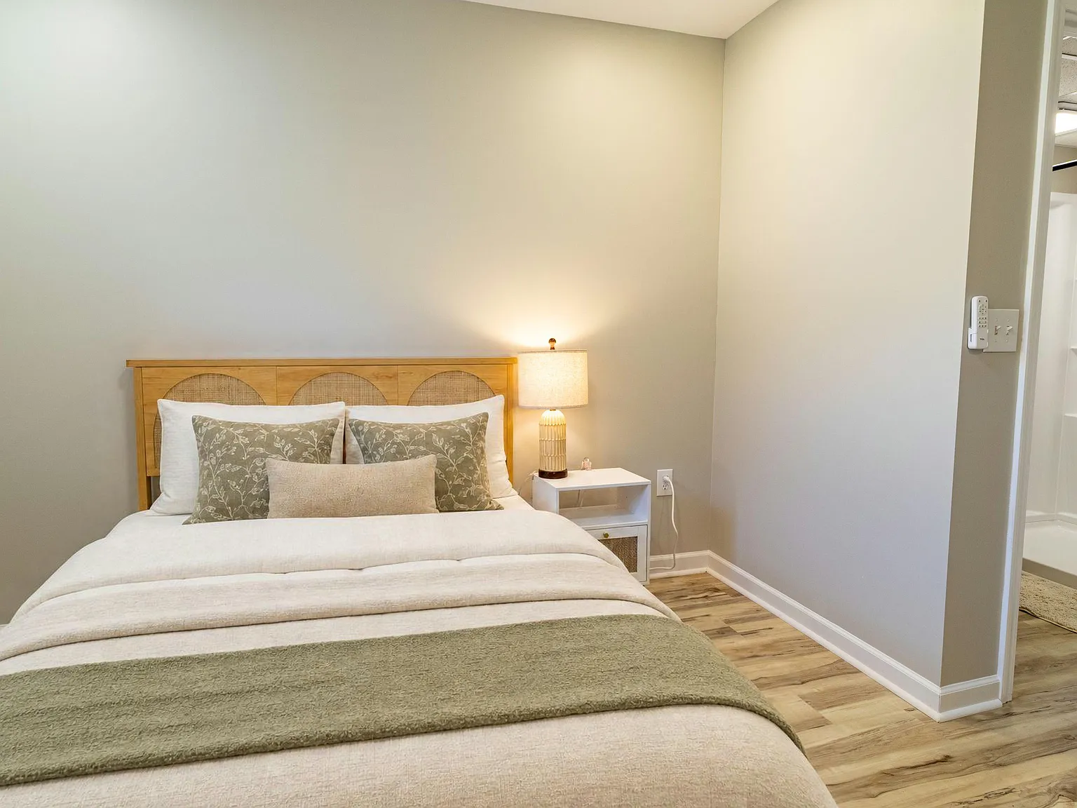 4 bed, 5.0 bath, 2368 sqft, $1,079 — Photo 3
