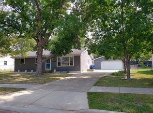 608 S Edgerton St, Mitchell, SD 57301