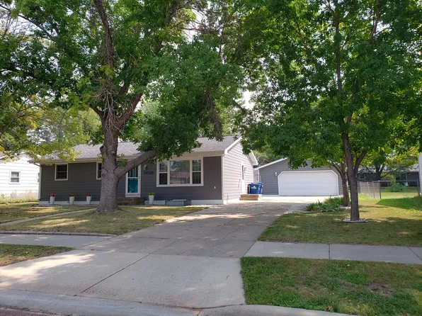 608 S Edgerton St, Mitchell, SD 57301